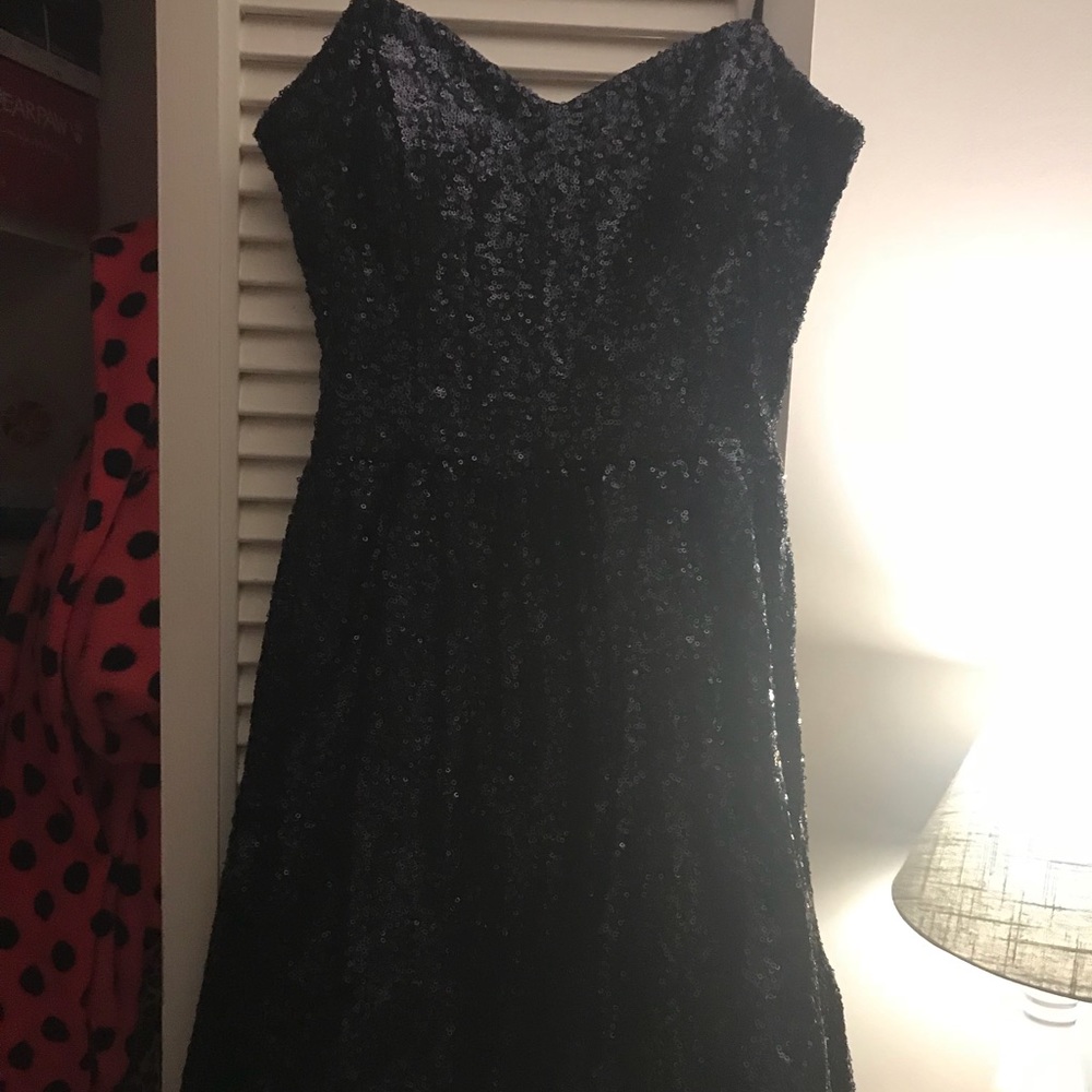 Navy blue sequined strapless homecoming dress